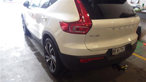 VOLVO XC40 STATIONWAGON 2017-CURRENT